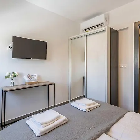 Luxury Lara With A Pool * Milna (Brac)