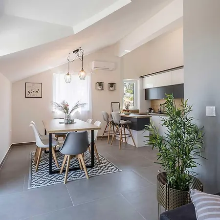 Villa Luxury Lara With A Pool