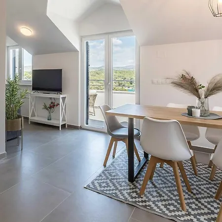 Luxury Lara With A Pool Milna (Brac)